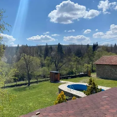 Villa Velikovi